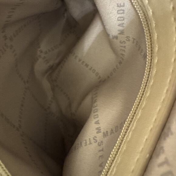 Steve Madden Dome Crossover Purse/ Bag Zip Up Olive Green Color. Good Condition! - Picture 9 of 16